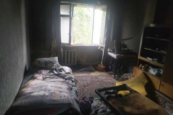 В Днепре во время пожара в многоэтажке погиб 59-летний мужчина: фото