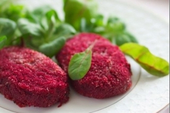 Не только мясные, но и овощные: рецепт котлет из свеклы