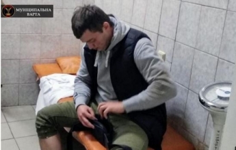 В Киеве пациент зверски избил врача металлическим стулом: жуткие детали и фото