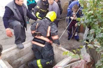 В Херсонской области семилетняя девочка упала в 15-метровый колодец