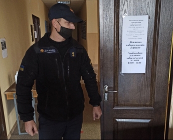 В Запорожской области на избирательных участках дежурят 1013 спасателей