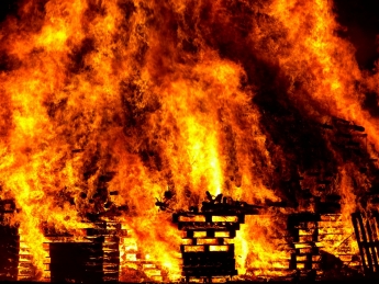 В Мелитопольском районе сгорел дом (фото)