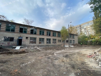 В Мелитополе харьковчане строят квартиры для переселенцев (фото, видео)