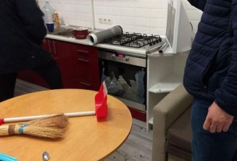 В Харькове компания пьяных подростков разгромила съемную квартиру: фото и видео