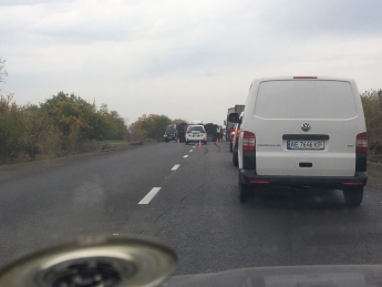 В Запорожской области перевернулся грузовой автомобиль (ФОТО, ВИДЕО)