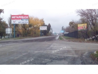 Автомобилисты тянут грязь в Мелитополь из-за ремонта моста через реку Молочную (фото, видео)