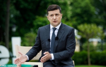 Зеленский не исключает роспуск Рады из-за разногласия по КСУ