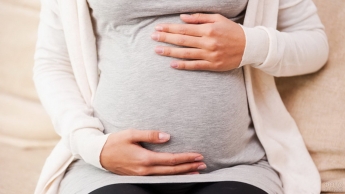 В Мелитополе у 8 беременных выявили коронавирус - трое уже родили. Что известно о состоянии детей