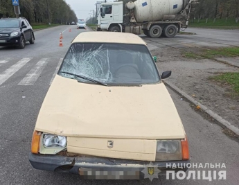 В Запорожье водитель Таврии насмерть сбил женщину-пешехода (фото)