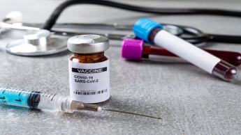 Укол для богатых. Что известно о второй американской вакцине от коронавируса и купит ли ее Украина