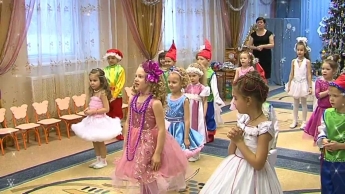 В запорожских школах и садиках не собираются отменять новогодние праздники (видео)