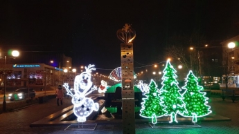 В Запорожье предлагают отказаться от установки новогодних городков и городской елки