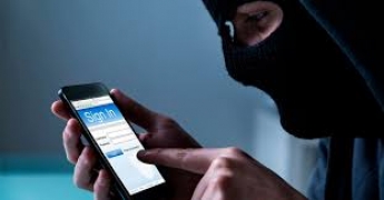 Жителей Мелитополя предупреждают о новом виде мошенничества в соцсети - сначала приходит сообщение в Телеграм (фото)