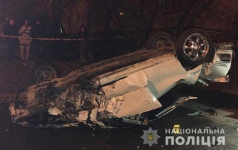 В Каменце-Подольском авто на скорости перевернулось, двое погибших
