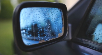 В Запорожье неизвестные массово похитили зеркала на авто