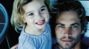 Дочь Пола Уокера поделилась архивным снимком с отцом в годовщину его смерти - звезды 