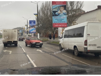 В Мелитополе в ДТП угодила маршрутка с пассажирами (фото, видео)