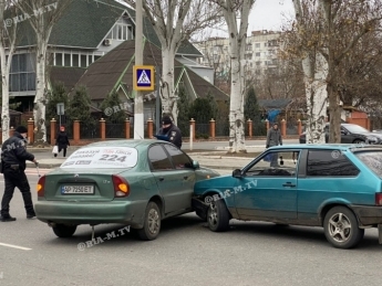За ДТП накажут обоих - в полиции рассказали, как произошло утреннее ДТП в Мелитополе (фото, видео)