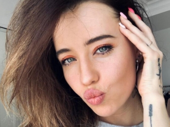 Надя Дорофеева покорила честными фото без макияжа, так даже лучше: 