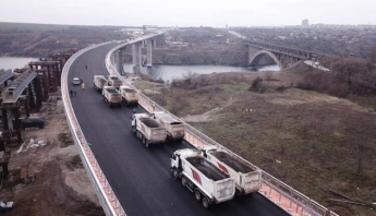 Стали известны результаты испытания Балочного моста в Запорожье (фото)