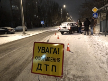 В городе Запорожской области за вечер на одной улице произошло два ДТП (фото)