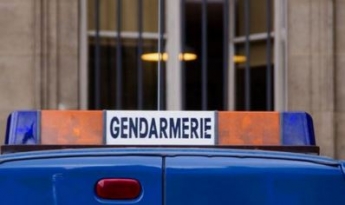 Во Франции убиты трое полицейских, пытавшихся спасти женщину