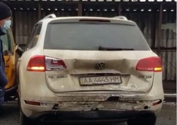 В Киеве столкнулись 5 авто из-за приступа эпилепсии у водителя – соцсети (видео)