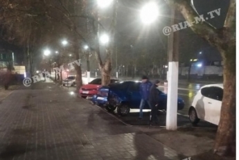 Водитель экзотической иномарки, таранивший ВАЗ на проспекте в Мелитополе, был пьян - полиция
