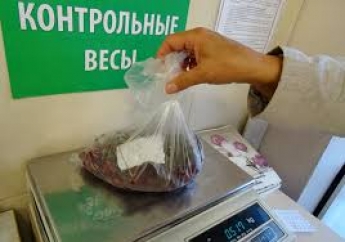 В Мелитополе горожанке в мясном магазине преподнесли неприятный "сюрприз" (фото)