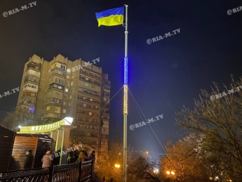 Самый высокий флагшток в Запорожской области сияет в патриотических цветах (видео)