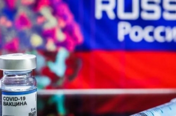 Порошенко заявил, что применение российской вакцины в Украине недопустимо