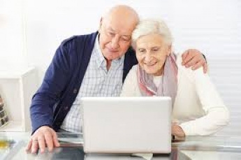 В Запорожье пенсионерам продали дополнительных услуг почти на такую ​​же сумму, сколько стоил приобретенный ими ноутбук