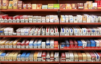 Можно или нельзя супермаркетам в Мелитополе торговать сигаретами