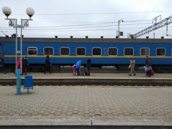 Почему жителям Мелитополя приходится задыхаться от вони в львовском поезде (фото)