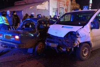 Под Днепром водитель ВАЗ потерял сознание за рулем и врезался в Opel: подробности и фото