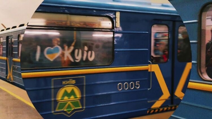 В Киеве хулиганы разбили окна в четырех поездах метро. Фото