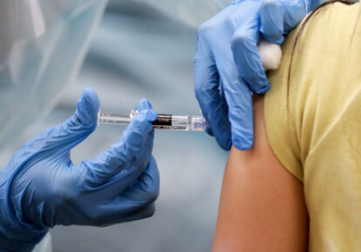 Украина закупает вакцину Sinovac: что о ней известно и насколько эффективна против Covid-19