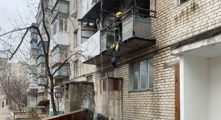 В Запорожской области тушили пожар в пятиэтажке (фото)