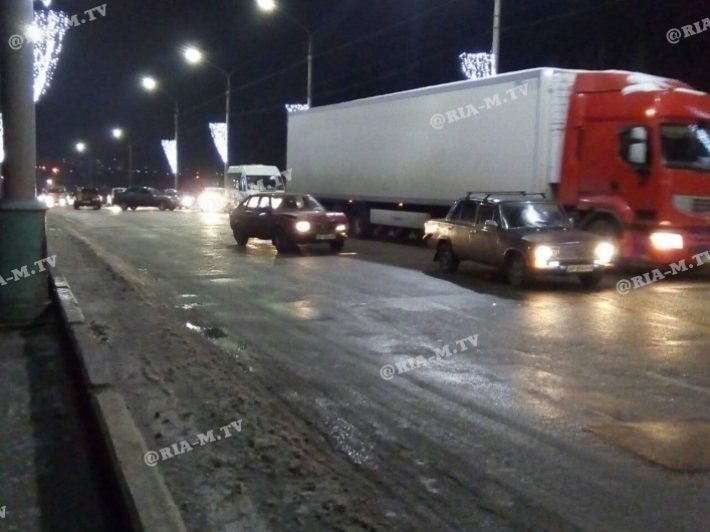 В полиции рассказали, кто массовое ДТП в Мелитополе на мосту спровоцировал