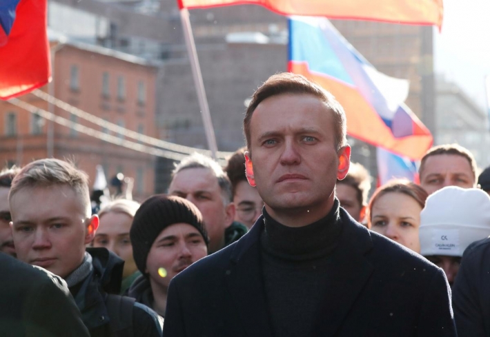 Навальный возвращается, что сделает Кремль?