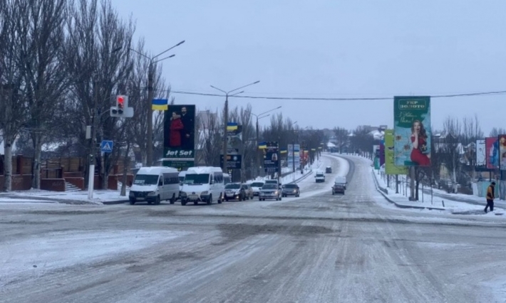 В Мелитополе мэр города в соцсетях отчитался о работе коммунальщиков по расчистке снега (фото, видео)