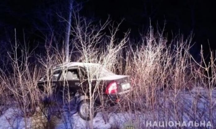 В Херсонской области автомобиль вылетел с трассы: один человек погиб