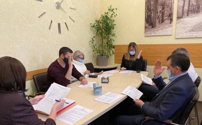 В Мелитополе депутатам опять предлагают переоформить кредит на стройки (фото, видео)