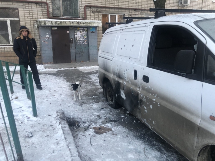 В Запорожской области неизвестные пытались взорвать микроавтобус (фото)