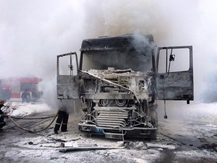 В Запорожской области загорелся грузовой автомобиль (фото)