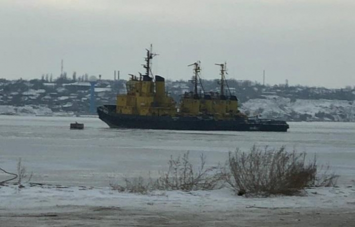 Украинские моряки незаконно работали в оккупированном Крыму: правоохранители разоблачили схему
