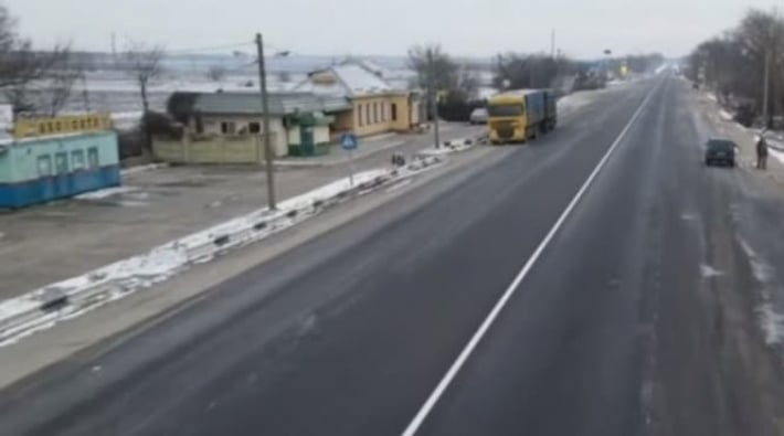 Состояние трассы от Мелитополя до Запорожья показали в сети (видео)