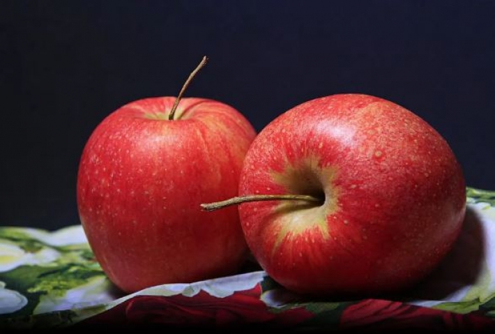 Ось що з вами буде, якщо ви почнете вживати більше двох яблук на день