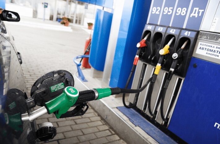 В Запорожье цены на бензин продолжают стремительно расти (фото)