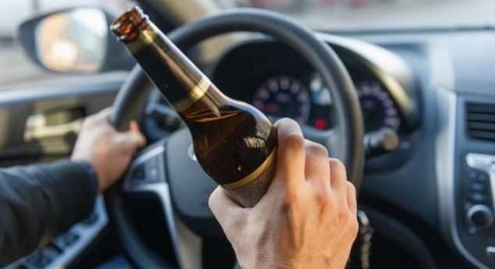 В Запорожской области пьяный водитель на скорости врезался в легковушку (видео)